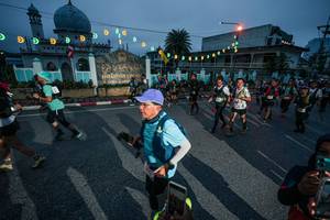 BIB: 
                            <button type="button" onclick="openModal(26233101)" class="btn btn-primary btn-sm float-right btn-popup" data-toggle="modal" data-target=".modal-high-quality">
                        <i class="fas fa-shopping-cart"></i> Add to Cart
                    </button>
                                            <button type="button" onclick="isThisMe(26233101, true)" class="btn btn-success btn-sm float-right btn-popup btn-isme hidden" data-toggle="tooltip" data-placement="bottom" title="นี่คือรูปของคุณใช่ไหม คลิกที่นี่เพื่อเอาเข้าอัลบั้ม">
                        <i class="fas fa-plus"></i> Add to album
                    </button>
                    <button type="button" onclick="isThisMe(26233101, false)" class="btn btn-warning btn-sm float-right btn-popup btn-isnotme hidden">
                        <i class="fas fa-ban"></i> Remove from album
                    </button>